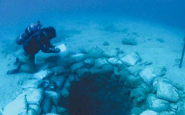 10 یافته عجیب در زیر آب